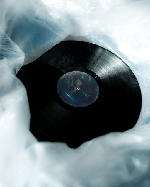 Nesa Azadikhah – Momentary Pleasure, image 5
